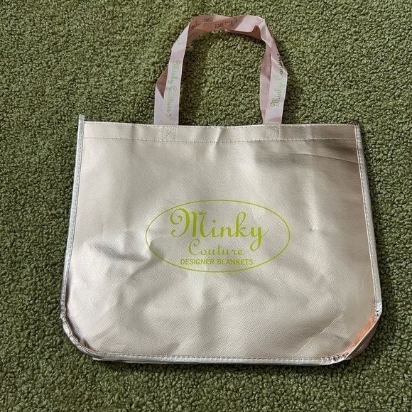 Minky Couture Reusable Bag - Picture 1 of 6